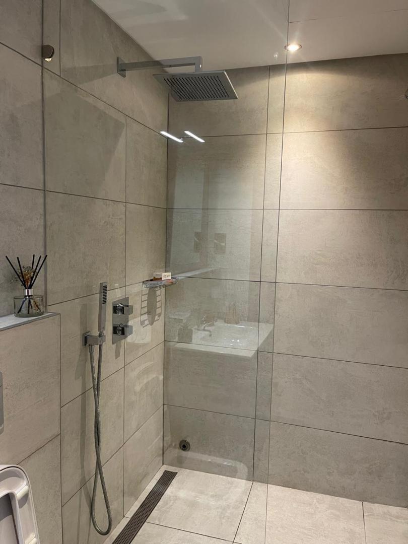 The City Landing Apartments At The Signature 아크라 외부 사진