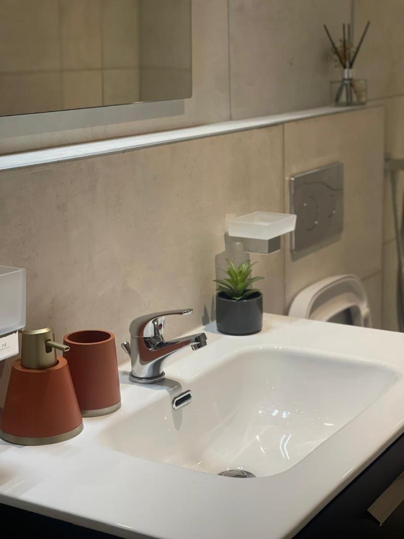 The City Landing Apartments At The Signature 아크라 외부 사진